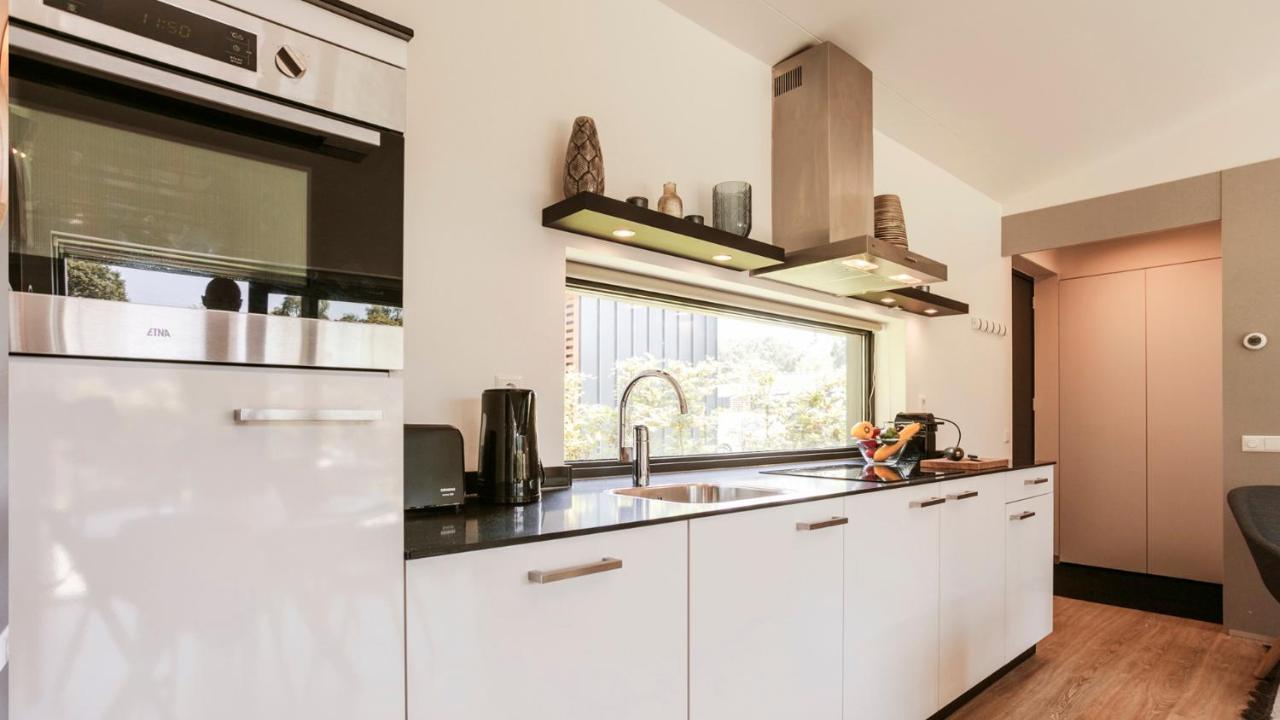 Dutchen Suitelodges Gooilanden Loosdrecht Exterior foto