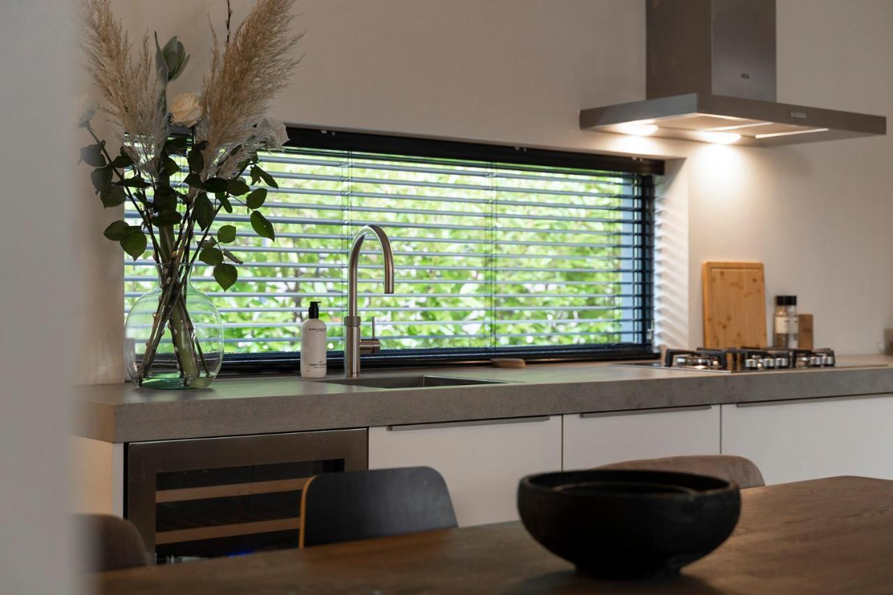 Dutchen Suitelodges Gooilanden Loosdrecht Exterior foto